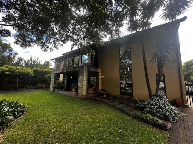 6 Bedroom Property for Sale in Pellissier Free State